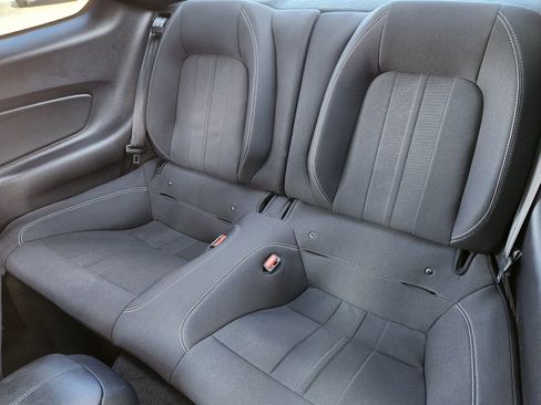 Used 2021 Ford Mustang Coupe image 14