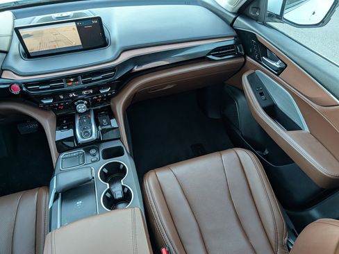 Used 2023 Acura MDX SH-AWD w/ Technology Package image 11