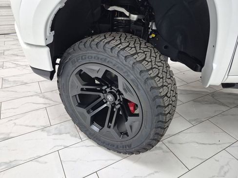 New 2026 GMC Sierra 1500 AT4 w/ AT4 Premium Package image 34