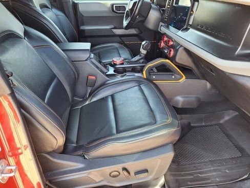 Used 2021 Ford Bronco Badlands image 10