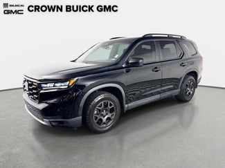 Used 2023 Honda Pilot TrailSport video 1
