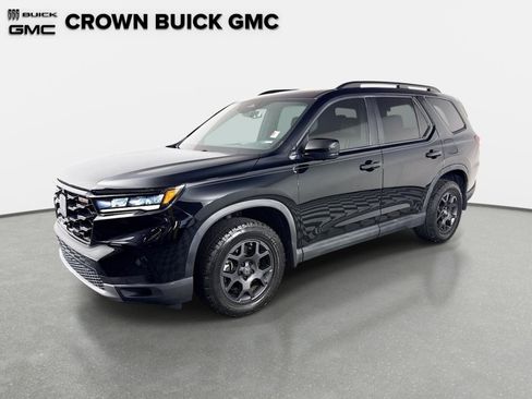 Used 2023 Honda Pilot TrailSport image 1