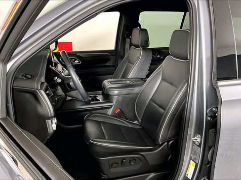 Certified 2022 GMC Yukon SLT w/ SLT Premium Package image 7