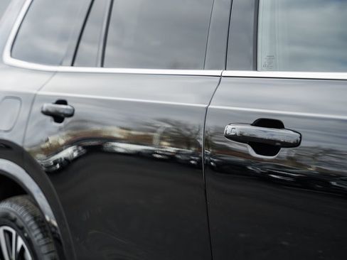 Certified 2025 Volvo XC90 T8 Core w/ Climate Package image 15