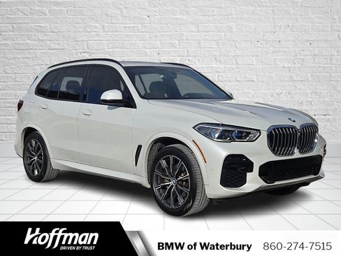 Certified 2022 BMW X5 xDrive40i w/ M Sport Package image 1
