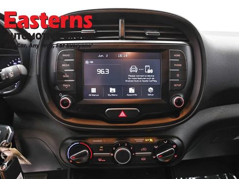 Used 2020 Kia Soul EX FWD image 11
