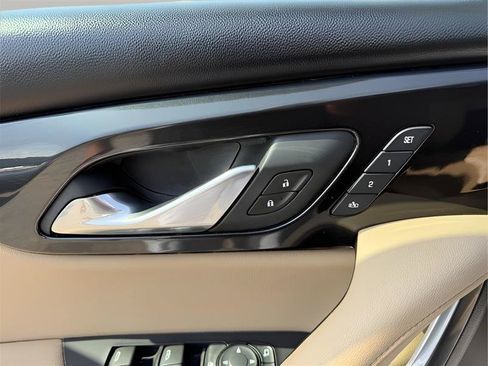 Used 2020 Chevrolet Blazer Premier w/ Driver Confidence II Package FWD image 21