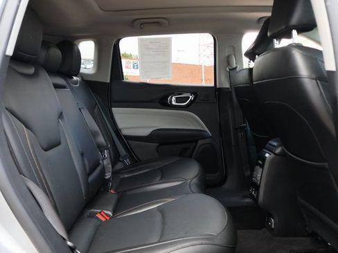 Used 2022 Jeep Compass Limited w/ Elite Group AWD/4WD image 11