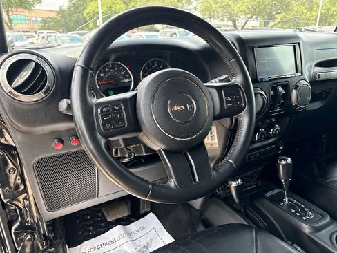 Used 2017 Jeep Wrangler Unlimited Sport w/ Quick Order Package 24S AWD/4WD image 11