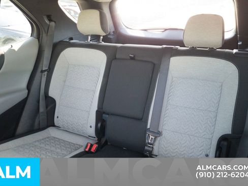 Used 2023 Chevrolet Equinox LT image 17