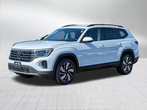 Certified 2025 Volkswagen Atlas SE AWD/4WD image 3