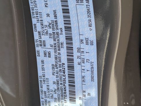 New 2025 Ford Ranger Lariat w/ FX4 Off-Road Package image 40