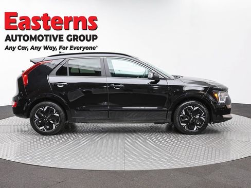 Used 2024 Kia Niro Wind w/ Wind Preserve Package FWD image 4