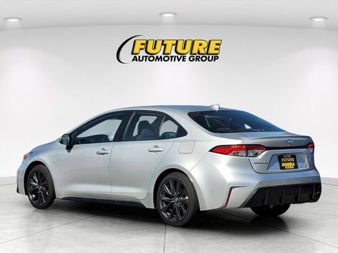 Used 2024 Toyota Corolla SE FWD image 7