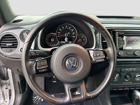 Used 2012 Volkswagen Beetle Turbo FWD image 11