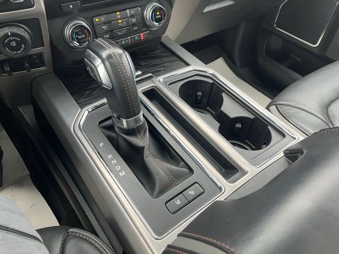 Used 2018 Ford F150 Platinum w/ Equipment Group 701A Luxury image 20