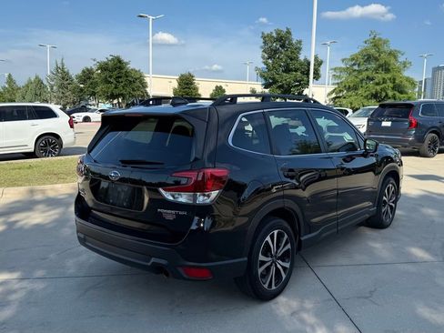 Used 2023 Subaru Forester Limited AWD/4WD image 5