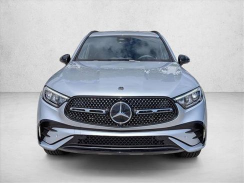 Certified 2025 Mercedes-Benz GLC 300 image 2