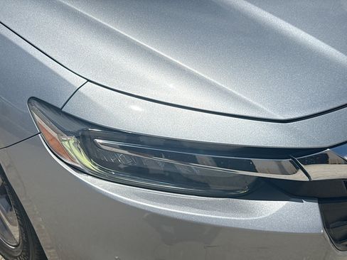 Used 2020 Honda Insight EX image 29