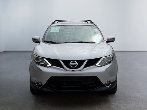 Used 2018 Nissan Rogue Sport SV w/ SV All-Weather Package AWD/4WD image 2