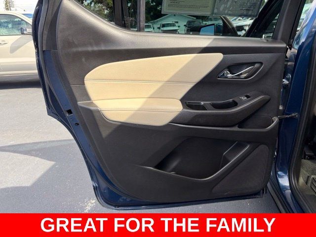Used 2023 Chevrolet Traverse LT FWD image 13