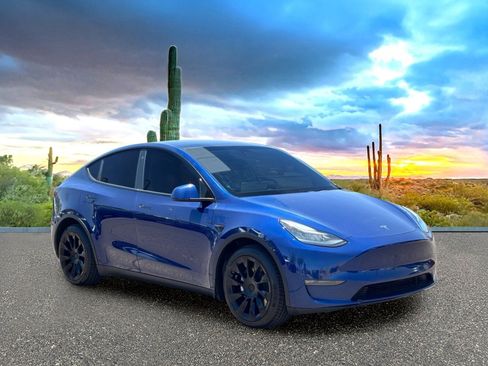 Used 2021 Tesla Model Y Long Range AWD/4WD image 7