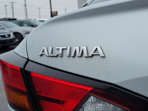 Used 2021 Nissan Altima 2.5 SV image 6