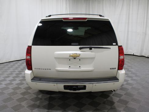 Used 2011 Chevrolet Suburban LTZ image 30