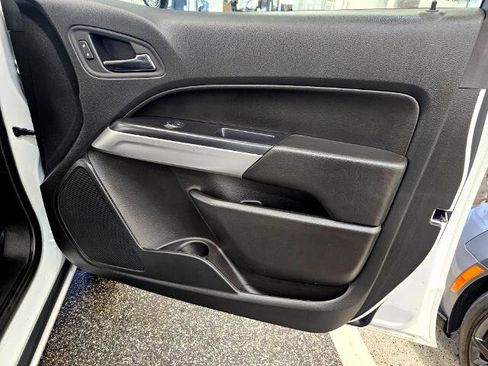 Used 2021 Chevrolet Colorado LT w/ Fleet Safety Package image 25
