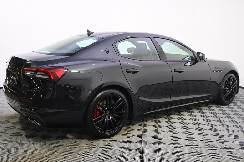 Used 2024 Maserati Ghibli Modena Ultima Q4 AWD/4WD image 7