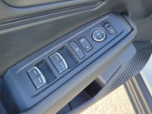 Used 2025 Honda Accord Sport image 18