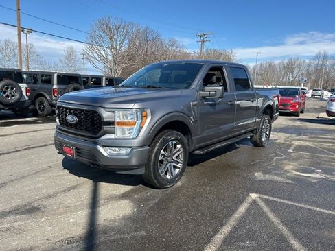 Used 2021 Ford F150 XL w/ STX Appearance Package image 3