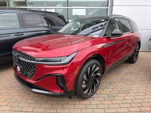 New 2026 Lincoln Nautilus Reserve w/ Jet Appearance Package image 3