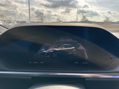 Used 2022 Tesla Model S image 27