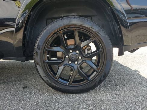 Certified 2022 RAM 1500 Laramie RWD image 13