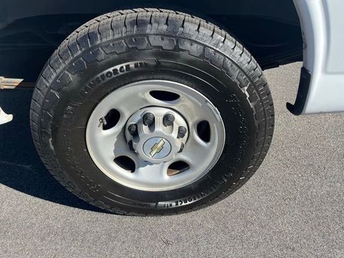 Used 2022 Chevrolet Express 2500 w/ Driver Convenience Package image 27