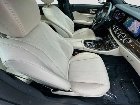 Used 2020 Mercedes-Benz E 450 4MATIC Sedan image 29