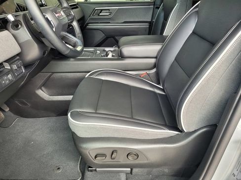Used 2026 GMC Sierra EV Elevation AWD/4WD image 17