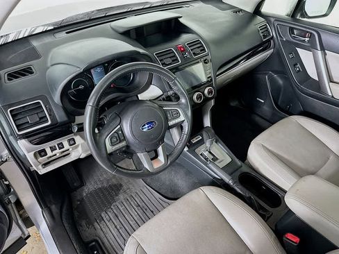 Used 2018 Subaru Forester 2.5i Limited AWD/4WD image 2