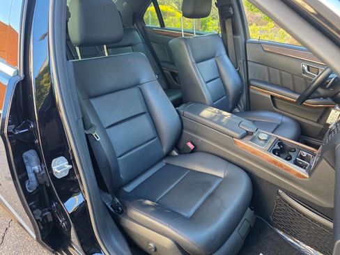 Used 2011 Mercedes-Benz E 350 4MATIC Sedan image 36
