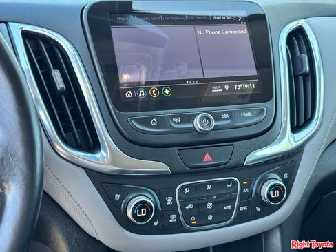 Used 2020 Chevrolet Equinox Premier FWD image 26