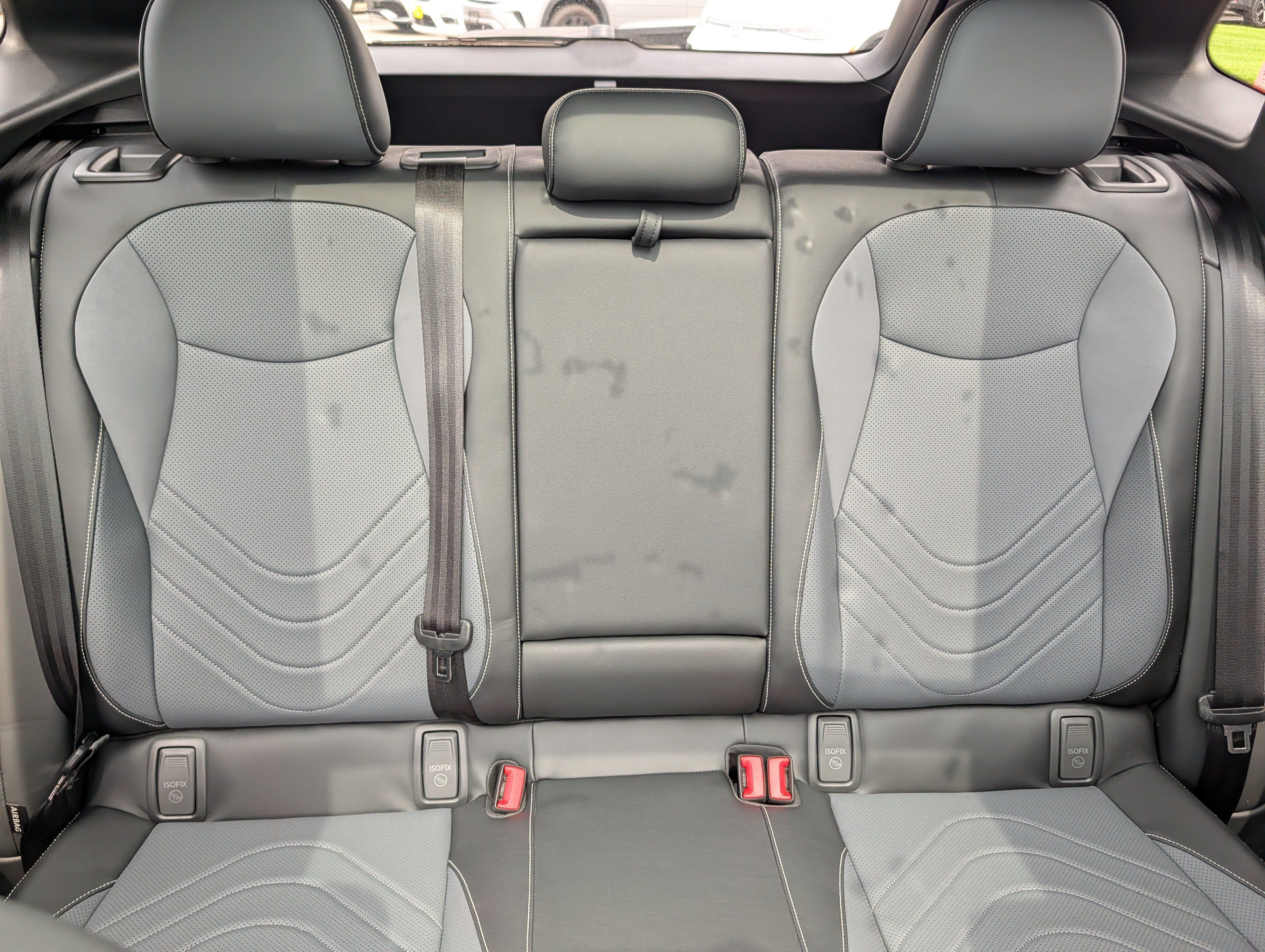 Certified 2025 Volkswagen Tiguan SE R-Line AWD/4WD image 13