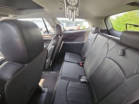 Used 2011 Buick Enclave CXL w/ Trailering Provision Package AWD/4WD image 10