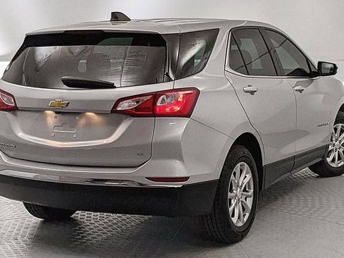 Used 2020 Chevrolet Equinox LT FWD image 3