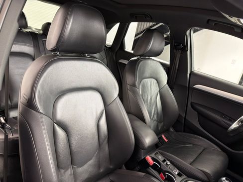 Used 2018 Audi Q3 2.0T Premium Plus w/ Premium Plus Package FWD image 22