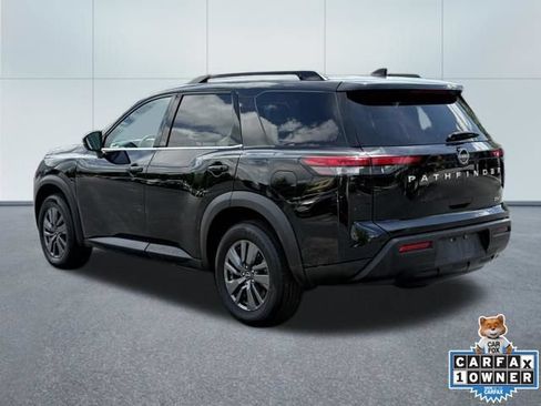 Used 2024 Nissan Pathfinder SV FWD image 7