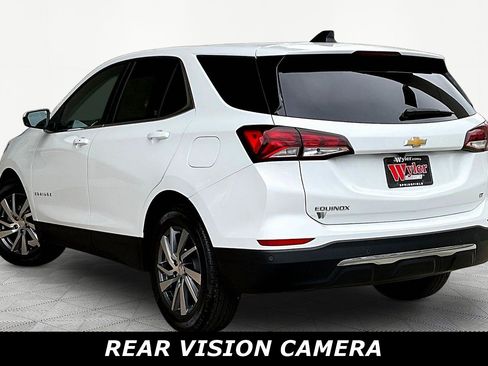 Used 2023 Chevrolet Equinox LT FWD image 4