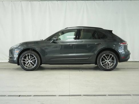 Used 2024 Porsche Macan image 2