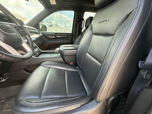 Certified 2023 GMC Yukon Denali AWD/4WD image 35