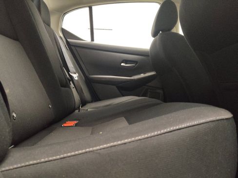 Used 2021 Nissan Sentra SV FWD image 19